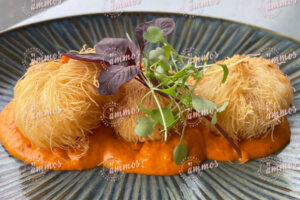 2203-food-edel-garides-wm